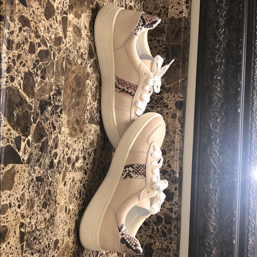 Never worn